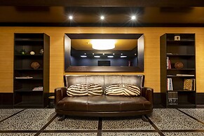 River Château Hotel