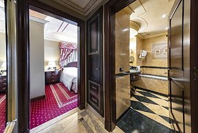 River Château Hotel