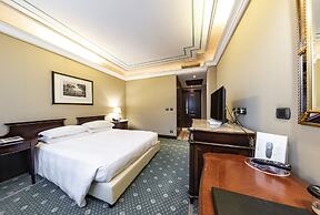 River Château Hotel