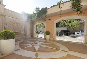 River Château Hotel