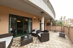 River Château Hotel