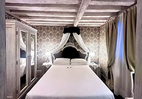 Hotel Antiche Figure