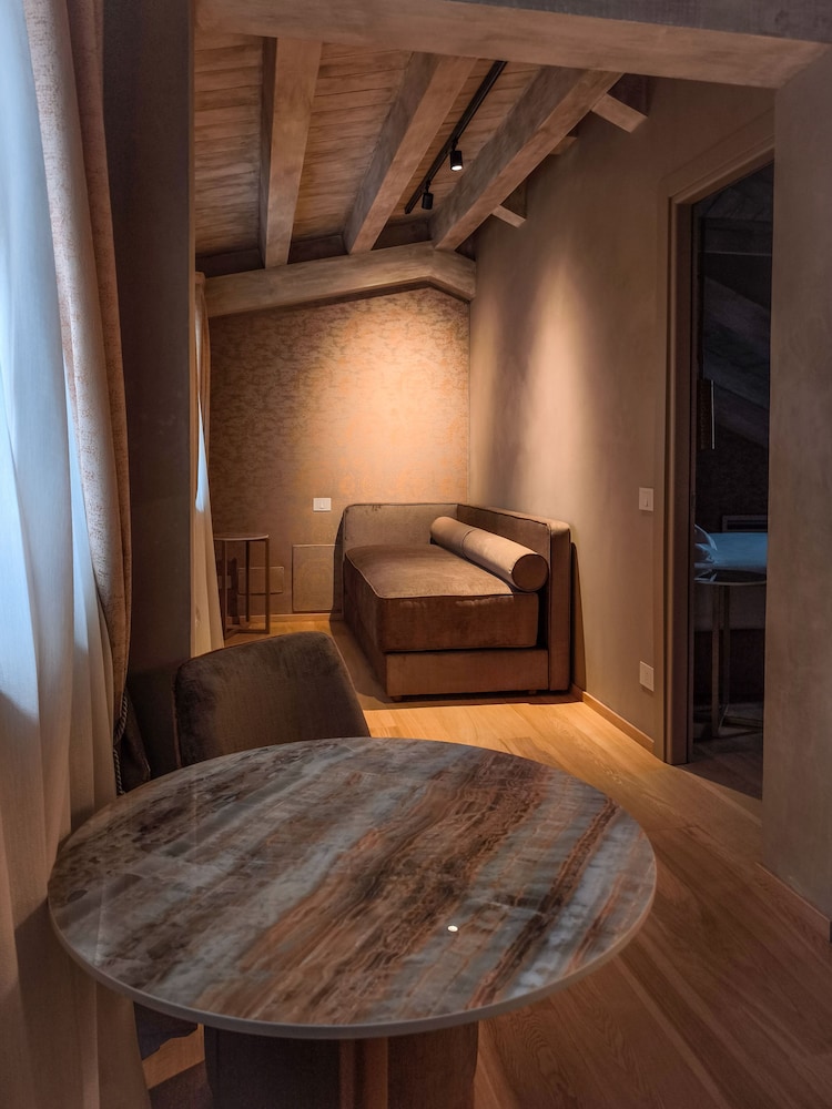 Hotel Antiche Figure