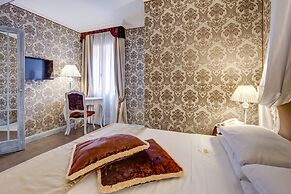 Hotel Antiche Figure