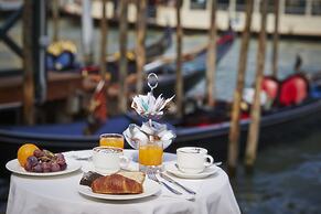 Hotel Antiche Figure