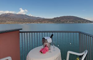 Hotel Carillon