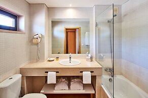 NH Marina Portimao Resort