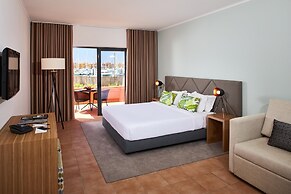 NH Marina Portimao Resort