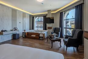 Seven Hills Boutique Hotel