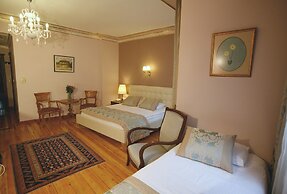 Hotel Uyan - Special Class