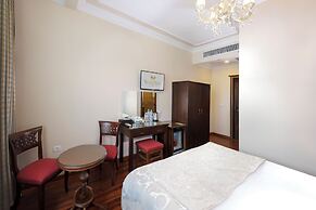 Seven Hills Boutique Hotel