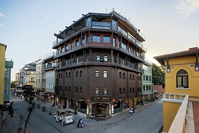 Seven Hills Boutique Hotel
