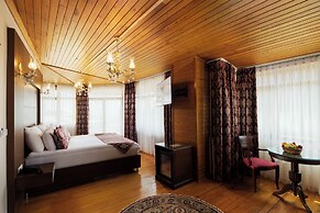 Seven Hills Boutique Hotel