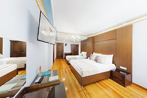 Seven Hills Boutique Hotel