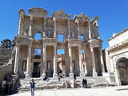 Wyndham Grand Izmir Ozdilek Thermal & Spa