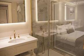 Hotel Mina – Special Class