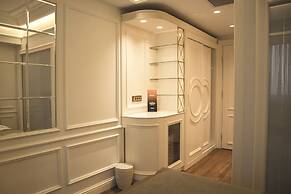 Hotel Mina – Special Class