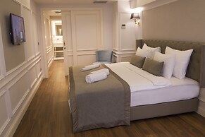 Hotel Mina – Special Class