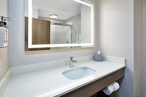 Holiday Inn Express & Suites W. Monroe by IHG