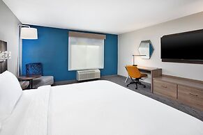 Holiday Inn Express & Suites W. Monroe by IHG