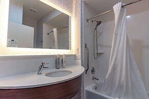 Hampton Inn & Suites Denton