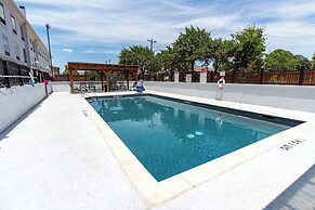 Hampton Inn & Suites Denton