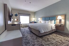 Hampton Inn & Suites Denton