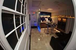 Pegasus International Hotel