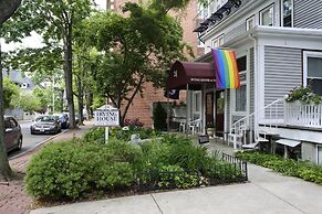 Irving House At Harvard