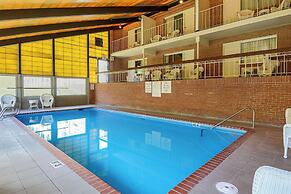 Clarion Inn Harpers Ferry - Charles Town