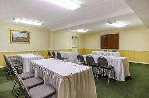 Clarion Inn Harpers Ferry - Charles Town