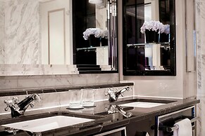 The Ritz-Carlton, Berlin