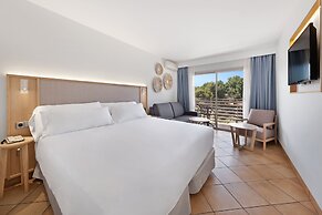 Occidental Cala Viñas