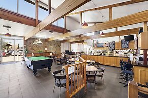 Ciloms Airport Lodge