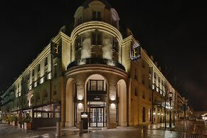 Hôtel l'Elysée Val d'Europe