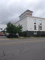 La Quinta Inn & Suites by Wyndham Jamestown