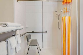 La Quinta Inn & Suites by Wyndham Jamestown