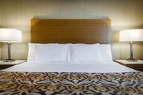 Monte Carlo Inn - Brampton Suites