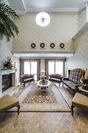 Monte Carlo Inn - Brampton Suites