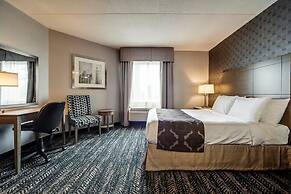 Monte Carlo Inn - Brampton Suites
