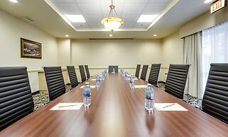 Monte Carlo Inn - Brampton Suites