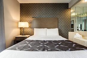 Monte Carlo Inn - Brampton Suites