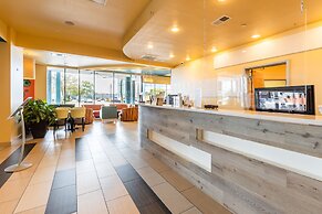 Sandcastle Resort On The Beach