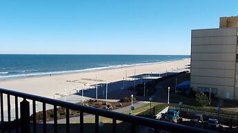 Sandcastle Resort On The Beach