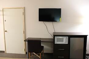 Sterling Inn Niagara Falls near IAG Airport