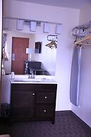 Sterling Inn Niagara Falls near IAG Airport