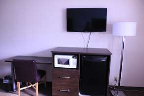 Sterling Inn Niagara Falls near IAG Airport