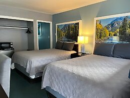 Bluebird Day Inn & Suites