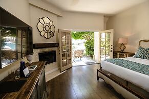 The Chateau at Lake La Quinta