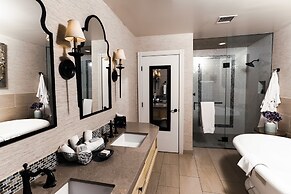 The Chateau at Lake La Quinta